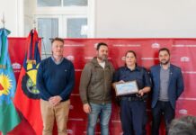 El intendente Víctor Aiola reconoció a policías de la ciudad