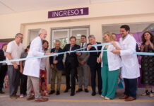 Suarez y Cornejo participaron en la inauguración de la nueva guardia del Hospital El Carmen