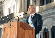 El Gobernador Rogelio Frigerio busca transparentar la función pública