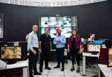 Ariel Sujarchuk y el ministro provincial Javier Alonso recorrieron espacios clave para la seguridad del distrito