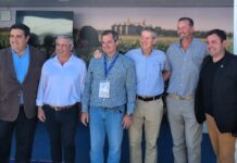 Javier Martínez firmó un Plan de Conectividad Rural con Telecom en Expoagro