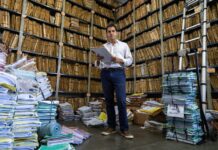El municipio comienza a digitalizar más de 800.000 expedientes