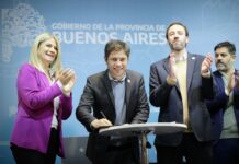 Kicillof formalizó la transferencia de $37.549 millones para los 135 partidos bonaerenses