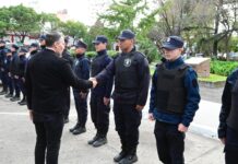 Fernando Gray puso en funciones a 51 conductoras y conductores de móviles policiales que se incorporan a las fuerzas de seguridad en el distrito