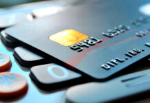 Un estudio revela que el 93% de las familias argentinas tiene deudas y el 54% son con tarjetas de crédito