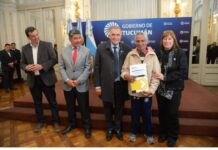 Jaldo entregó 140 escrituras y destacó el rol del Estado en la vivienda