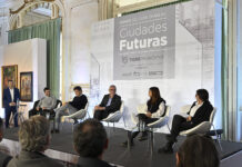 Julio Zamora encabezó la apertura del ciclo de charlas Ciudades Futuras