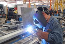 La industria pyme tuvo una fuerte caída interanual en agosto y acumuló una retracción de 16,9% en el año
