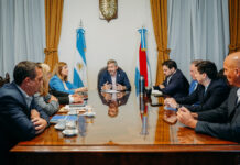 Frigerio mantuvo una reunión con la intendente de Paraná y los del área metropolitana