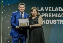 El Gobernador de San Juan Marcelo Orrego fue distinguido por su contribución al desarrollo de la minería