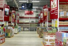 Los precios mayoristas subieron solo 0,8% en diciembre y 67,1% en el 2024