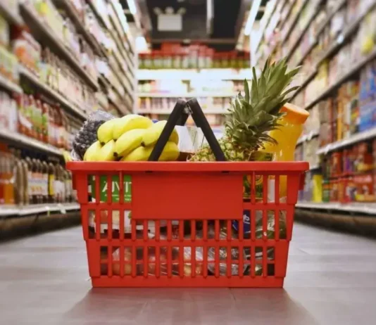 La canasta básica trepó 3,4% en CABA y una familia necesitó $2,3 millones para ser de clase media