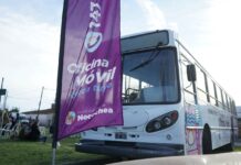 La Oficina Móvil suma servicios: capacitación en RCP, vacunación y contacto directo con el intendente