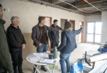 Juanci Martínez recorrió la obra del nuevo Centro de Salud de América en su etapa final