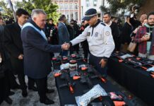 Jaldo entregó equipamiento y armamento por 3.044 millones de pesos