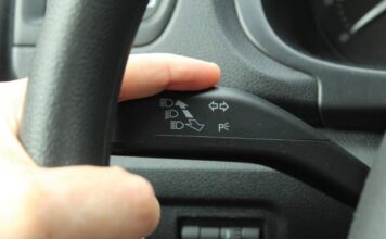 Comunicación al volante: 7 de 10 conductores admiten señalizar correctamente sus maniobras