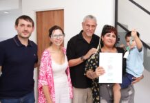 Ferraresi y Batakis entregaron viviendas en Villa Tranquila