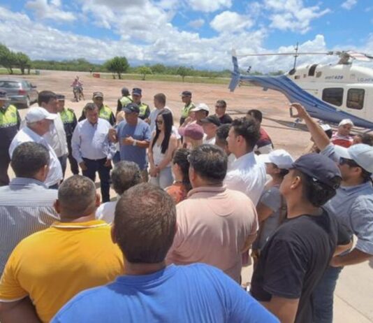 Jaldo supervisó las zonas inundadas y destacó la presencia del Estado