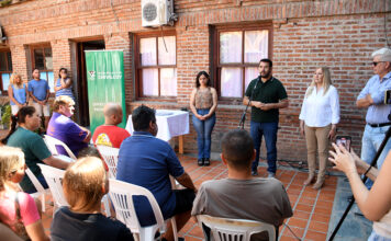 Avanza la regularización de los food trucks con la entrega de las primeras habilitaciones