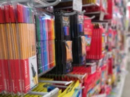 Vuelta a clases: El costo de la canasta escolar y la diferencia entre mayoristas y supermercados