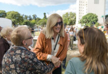 Con un festival cultural, la Municipalidad inauguró la plaza Borges