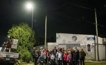 El plan Paraná 100% LED sigue modernizando el sistema de alumbrado público de nuevos barrios