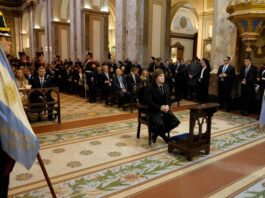 El Presidente Javier Milei encabezó el Tedeum por el 9 de Julio y rindió homenaje a San Martín en la Catedral Metropolitana